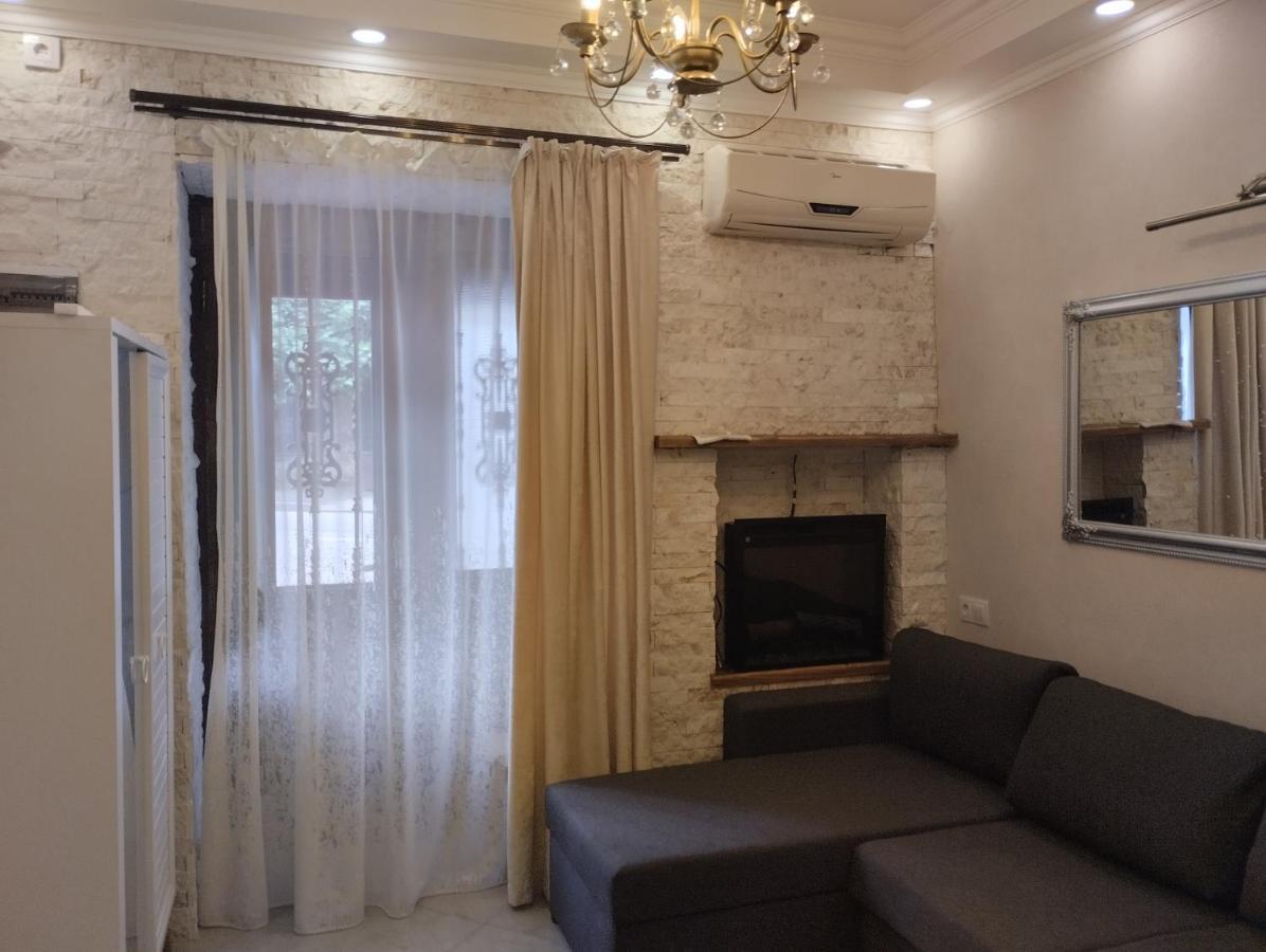 Room In Sololaki Tbilisi Exterior foto